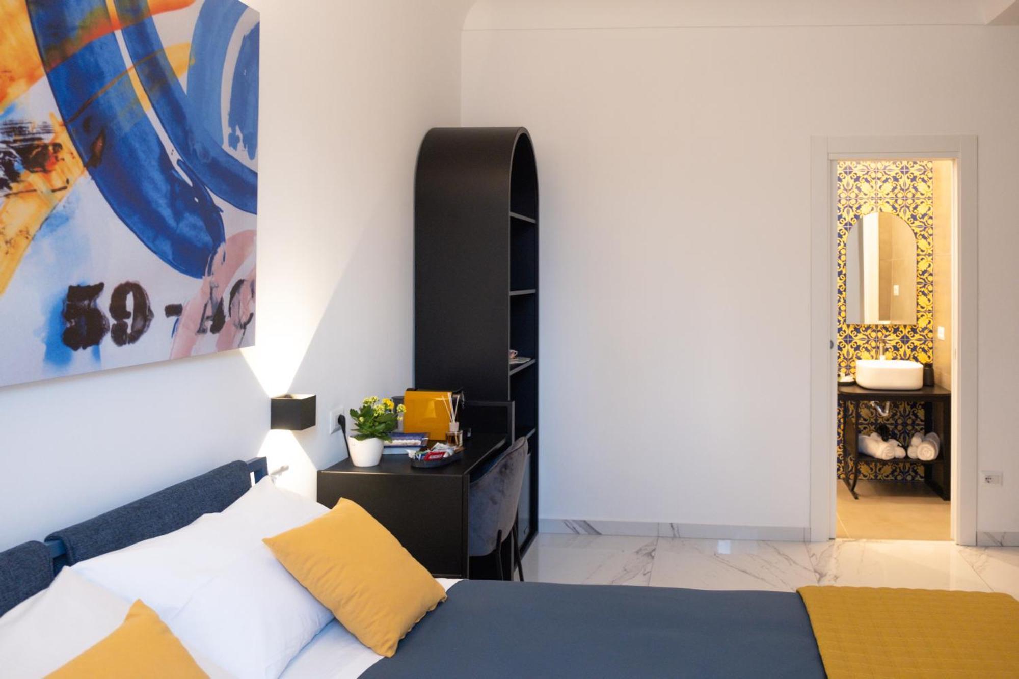 Napoli Oltre Rooms Bagian luar foto